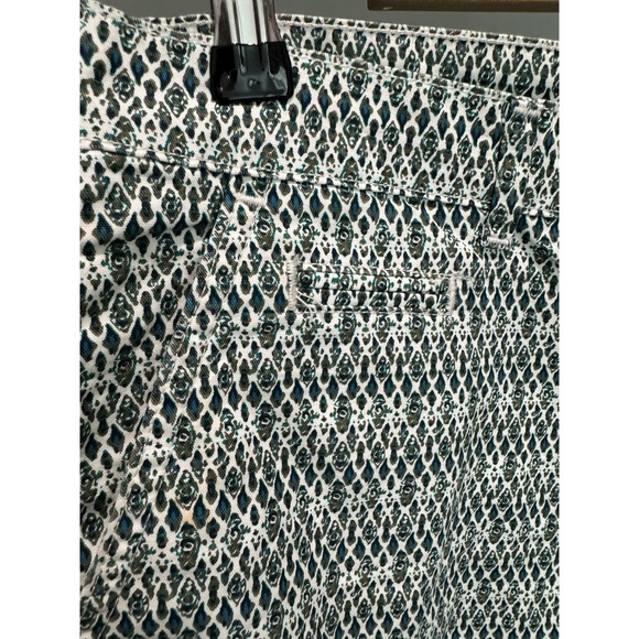 Gap‎ Peacock Pattern Shorts Size 4 - Picture 3 of 10